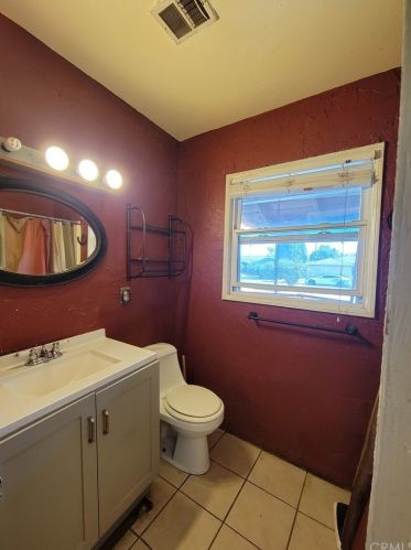 2661 Stanley Ave, Anaheim CA  92801-4950 exterior