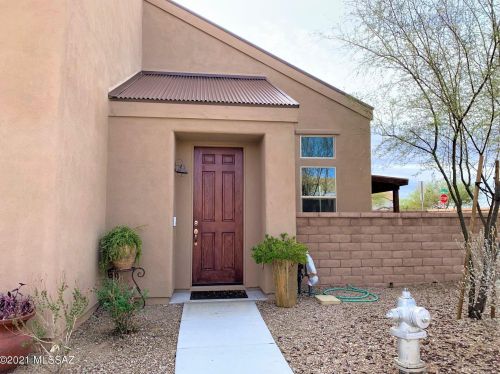 10554 Marchetti Loop, Tucson, AZ 85747-6084