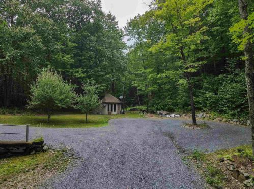 1044 Plain Rd, Hinsdale NH  03451-2150 exterior