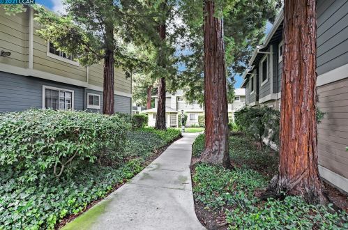 2769 Somerset Park Cir, San Jose, CA 95132-2285