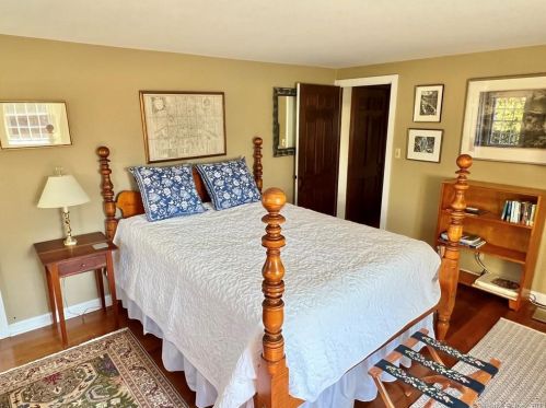 282 Joshuatown Rd, Lyme CT  06371-3035 exterior