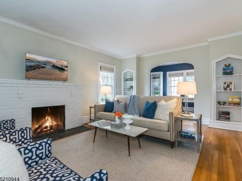 40 Stephen St, Glen Ridge, NJ 07028-1920