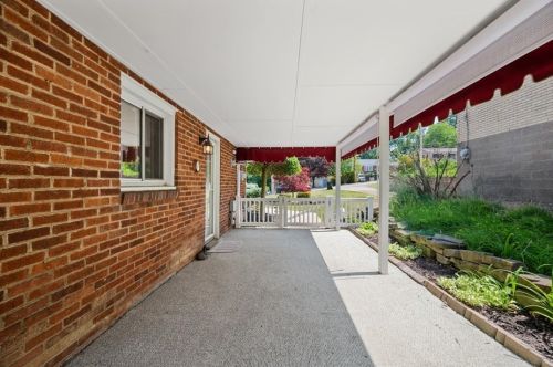 5621 Villa Haven Dr, Pittsburgh PA  15236-3314 exterior