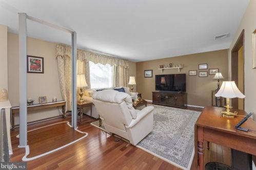 2221 Swamp Pike, Gilbertsville PA  19525-9654 exterior