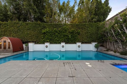 7 Cheshire Ct, Newport Beach CA  exterior