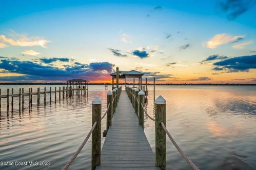 3400 Tropical Trl, Merritt Island, FL 32952-6013