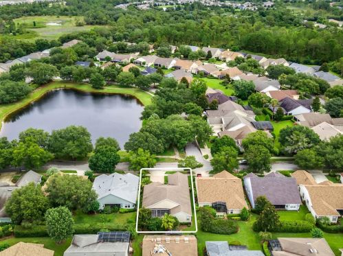 106 Overton Gardens Ln, Deland, FL 32724-7324