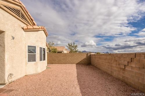 2446 Highland Trl, Bullhead City AZ  86442-8756 exterior