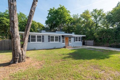 430 Lakeview Ave, Lake Mary, FL 32746-2600