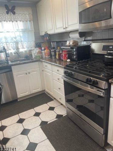 39 Tremont Ter, Irvington NJ  07111-2626 exterior