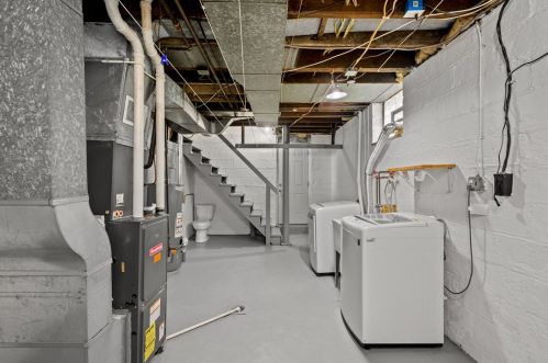 340 Parallel Ave, Pittsburgh PA 15210-3730 exterior