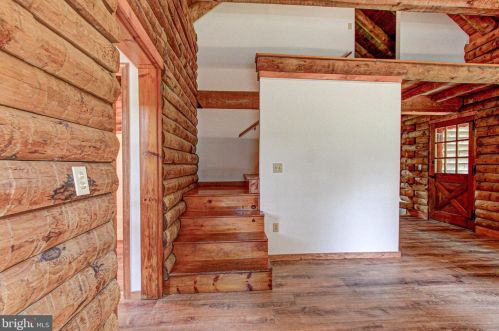 190 Royal Manor Rd, Easton PA  18042-8702 exterior