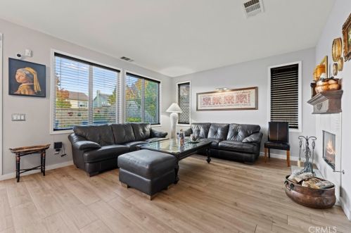 27122 Brown Oaks Way, Santa Clarita CA  91387-3894 exterior