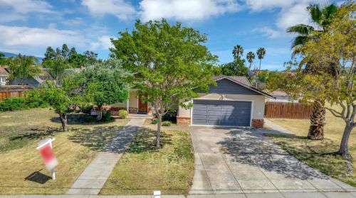 15090 Watsonville Rd, Morgan Hill CA  95037-6004 exterior