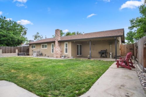 1445 Gary Ln, Modesto CA  95355-3125 exterior