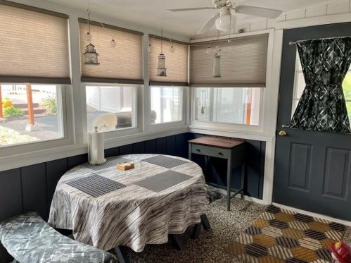 1705 Neshannock Blvd, New Castle PA  16105-2480 exterior