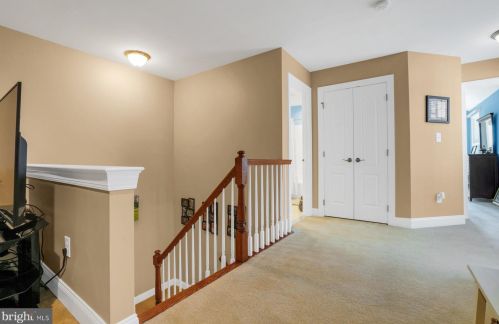 212 Hopewell Dr, Collegeville PA  19426-2852 exterior