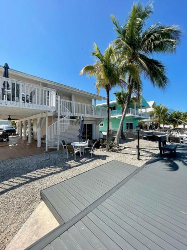126 3rd Ln, Key Largo FL  33037-4654 exterior