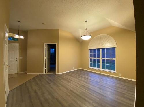 2505 Loon Lake Rd, Denton TX  76210-3388 exterior