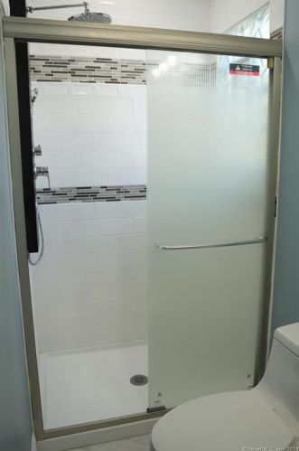 865 Noble Ave, Bridgeport CT  06608-1049 exterior