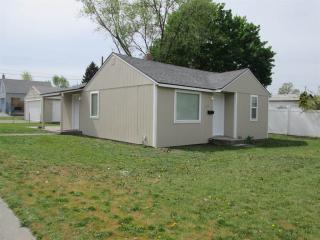 1528 Crown Ave, Spokane WA  99207-4014 exterior