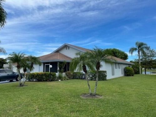 5486 Mariesa Ave, West Palm Beach, FL 33417-1038