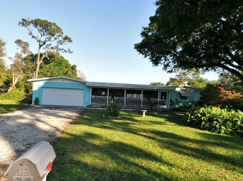 4690 Jorgensen Rd, Fort Pierce, FL 34981-5033