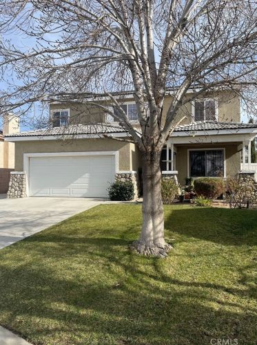 13135 Acacia Ave, Victorville CA  92392-6398 exterior