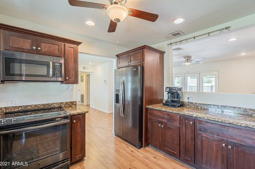 7819 17th Ave, Phoenix AZ  85021-7011 exterior