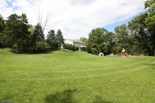 2 Sheba Dr, Wantage NJ  07461-4829 exterior