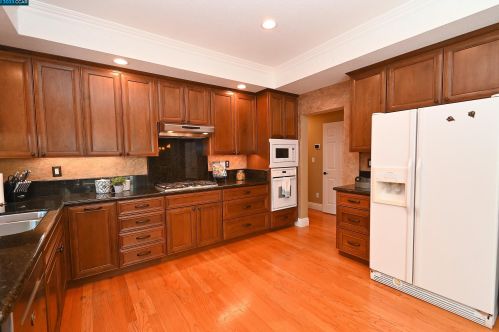 122 Tivoli Ln, Danville CA  94506-4602 exterior