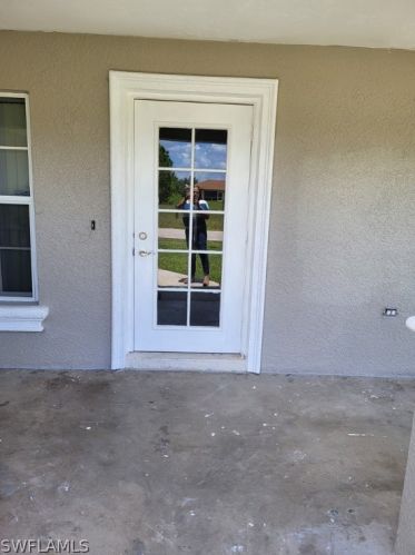 2813 52nd St, Lehigh Acres, FL 33971-5775