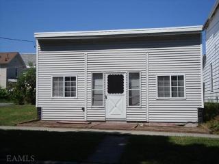 1 Grubb St, Poughkeepsie, NY 12603-2305