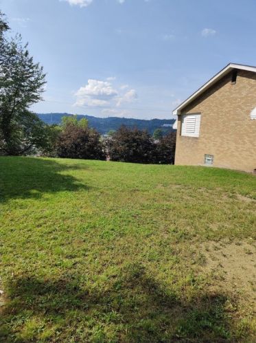801 Maryland Ave, Glassport PA  15045-1548 exterior