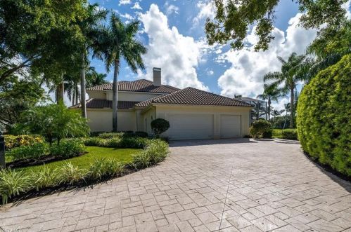 27190 Oak Knoll Dr, Bonita Springs FL  34134-8715 exterior