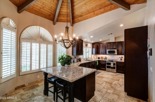 11228 Garland Cir, Scottsdale, AZ 85268-5202