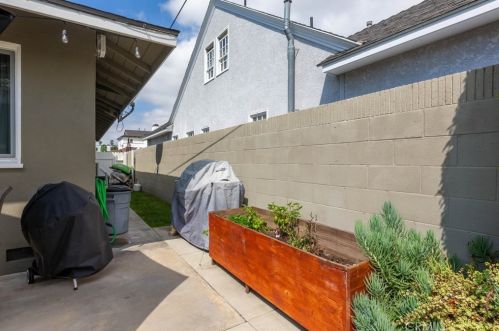 2802 Josie Ave, Long Beach CA 90815-1514 exterior