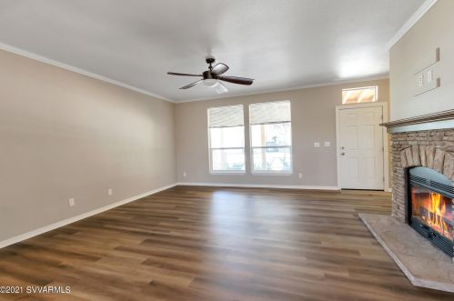 135 Sunset Hl Dr, Sedona AZ 86336-9783 exterior