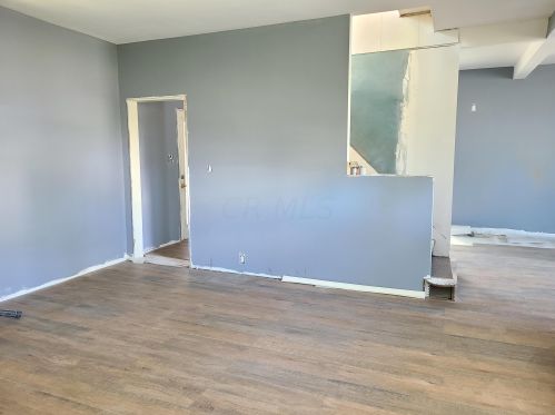 121 Pierce St, Sugar Grove Lake, OH 44833-2122