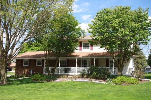 393 Downey St, Maysville, IA 52773-8576