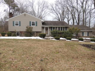 2212 April Dr, Martinsville, NJ 08836-2321