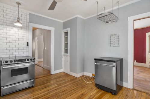 32 Hill St, Dover NH  03820-3111 exterior