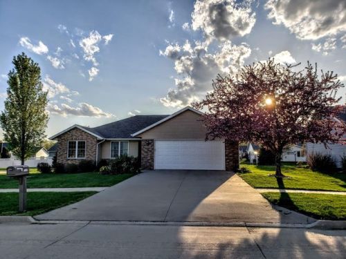 1201 Daybreak Rdg, Buchanan, IA 52772-2015
