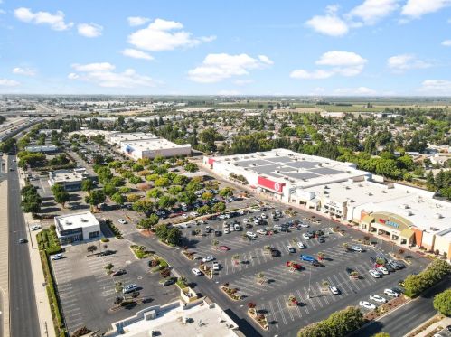 3400 Sullivan Ct, Modesto CA  95356-0506 exterior