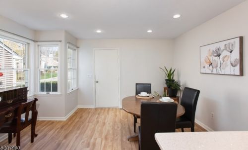 2 Stone Edge Rd, Bedminster NJ  07921-1643 exterior