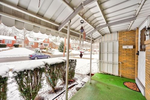 2026 Worcester Dr, Pittsburgh, PA 15243-1542