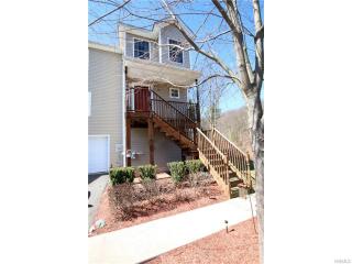 310 Mountain View Ln, Ellenville, NY 12428-1076