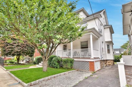 73 Jackson St, New Rochelle, NY 10801-4333