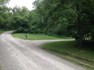3453 Neelysville Rd, Mcconnelsvle, OH 43756-9547
