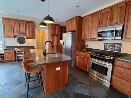 681 Hurricane Rd, Keene NH  03431-2176 exterior